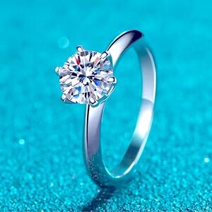 1 Ct Solitaire Ring Round Brilliant Cut Simulated Diamond,‎ Size 8.5 NEW